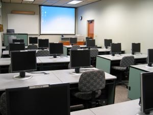 Computers in the Norris Medical Library Computer Classroom