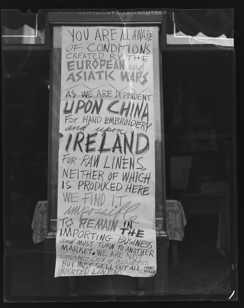 Sign on linen store, 622 So. Hill St., Los Angeles, Calif., 1939