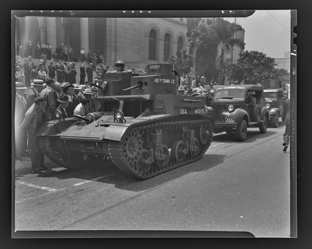 US Army tank, Los Angeles, Calif., 1940