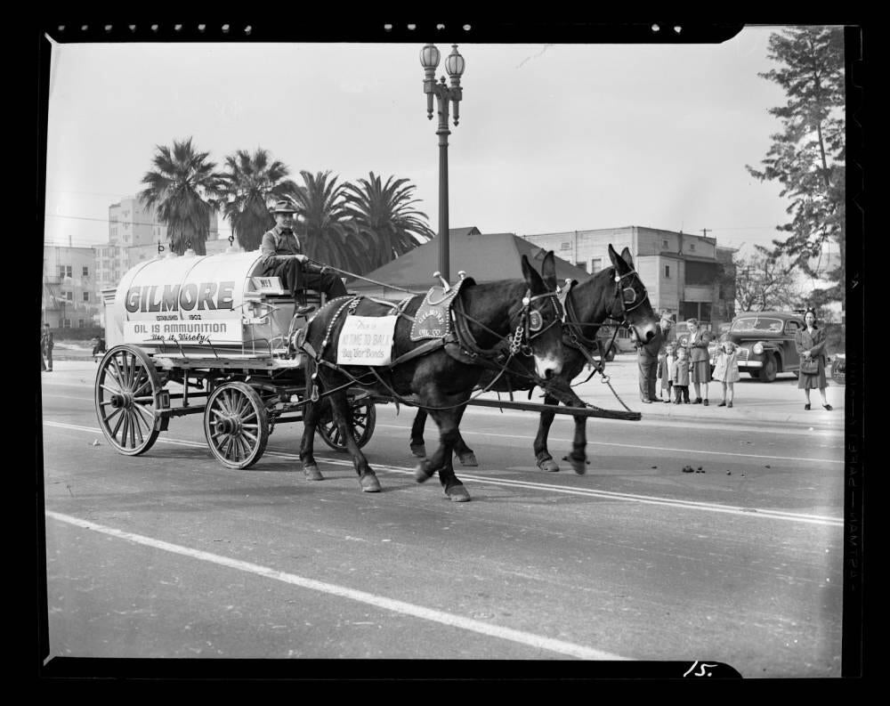 Cavalcade of the West parade for the Sixth War Loan drive in Los Angeles, 1944